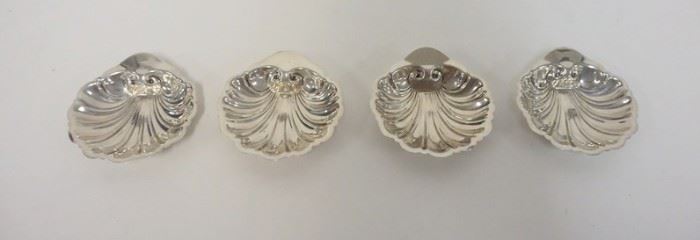 1062	STERLING SHELL FORM TABLE ACCESSORIES, GROUP OF 4, 1.8 TOZ
