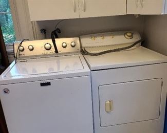 Maytag Washer/Frigidaire Dryer. Unhooked and ready to go!