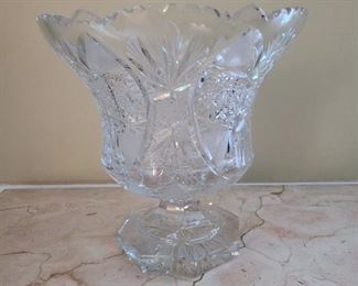 19.) American Brilliant Cut lead crystal wide vase. 10"h.