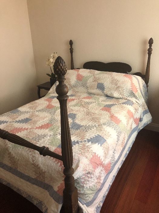 Antique Bed
Full size