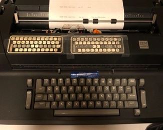 IBM Selectra II Typewriter