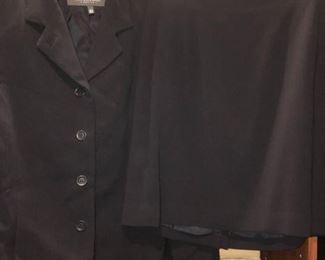 Alex Garfield Suite, DKNY pants