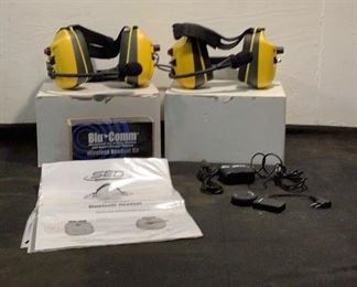 Located in: Chattanooga, TN
MFG SED
Model BT70-101
Bluetooth Headset
**Sold As Is Where Is**

SKU: M-FLOOR
Tested Works