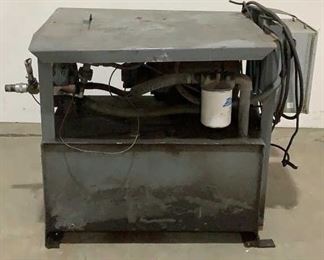 Located in: Chattanooga, TN
Hydraulic Pump
Wasteuip
Motor Specs:
208-230/460V - 39.6-26.4/18.2A
1725 RPM
15 HP
**Sold As Is Where Is**

SKU: S-8-A