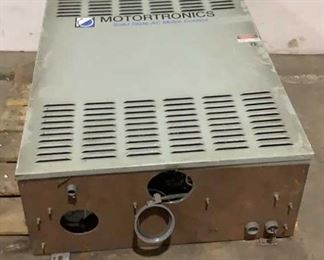 Located in: Chattanooga, TN
MFG Motortronics
Power (V-A-W-P) 480V
Control Box
Size (WDH) 30-1/2"W x 13-1/4"D x 42-1/2"H
380 HP
**Sold As Is Where Is**

SKU: F-1-B
Unable To Test