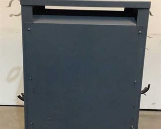 Located in: Chattanooga, TN
MFG Westinghouse
Model V48M28T49E
Ser# 73F235
Power (V-A-W-P) Hz- 60, Three Phase
Rating KVA - 150
Transformer
*Sold As Is Where Is*

SKU: F-FLOOR
Unable to Test