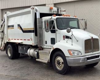 VIN 2NKHHN8X8BM270589
Year: 2009 Make: Kenworth Model: T370 Trim Level: Garbage Truck 4x2
Engine Type: 8.3L L6 Diesel
Transmission: Automatic
Miles: 145,856
Color: White
Buyer Premium 10% BP
Located in: Chattanooga, TN
Operational Status: Runs, Drives and Operates
Hours - 12,580
Power windows
Power locks
Vinyl interior
AC Does NOT works, Heat Does Work
Engine Model - PX-8330
Body Spec-
MFR - Heil
Model - 612-3374
Serial - 4F1301872
Size - 20 Yards
**Sold as is Where is**