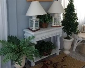 Foyer table, table lamps & faux botanicals