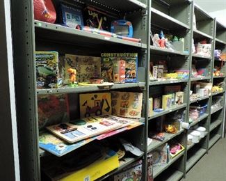 TOYS, GAMES AND PUZZLES