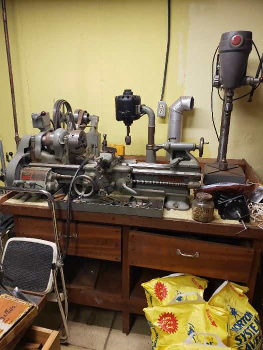 9" South Bend workshop lathe, Model A, Catalogue Number 644 Y, bed length 3'.  Table comes with lathe