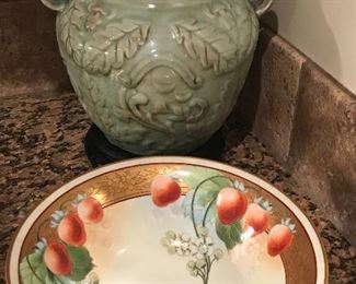 Stunning vintage celadon Asian vase
Large Victorian gilt bowl 