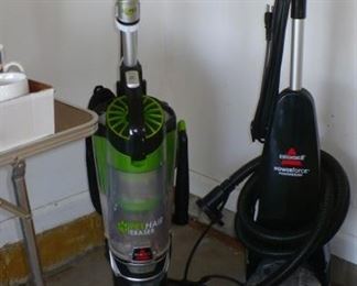 BISSELL VACUUM         BISSELL POWER FORCE CARPET CLEANER 