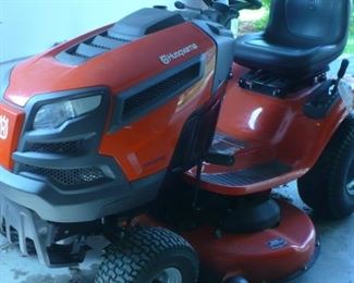 H USQVANA  RIDING MOWER PURCHASED NEW IN 2018   46'' deck 