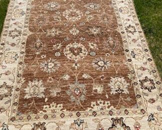 Lot#25 200.00  4' x 6' Indian rug