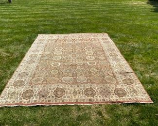Lot#27   $650.00     8' x 10' Indian rug some sun fading