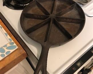 Cast Iron cornbread pan
