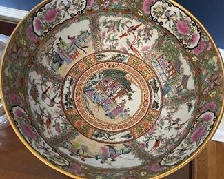 14' ROSE MEDALLION PUNCH BOWL