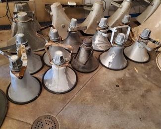 (10) Atlas DR-32 Horns With Drivers