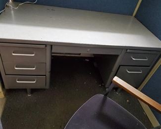 5ft Metal Desk