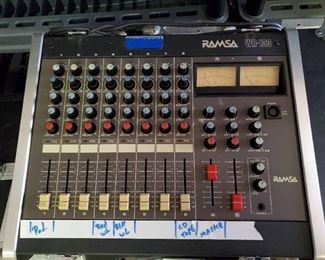 Ramsa 8 Channel Mixer WR-133