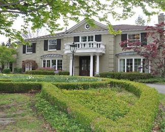 Gorgeous home for a fabulous estate sale!