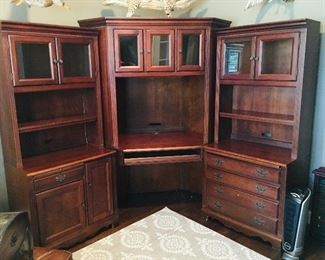Real Wood Office Furniture-Desk, Bookshelves and Cabinets