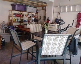 Outdoor Bistro table & 4 chairs