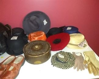Antique hats and hat box