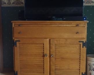 Maple Server "House of Lindbergh" 34"W x 32"H x 18"D  BUY-IT NOW $100