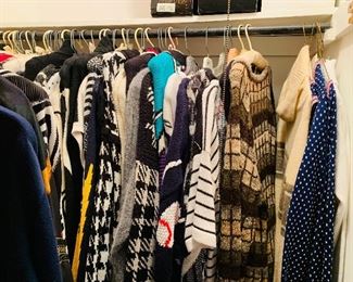 Tons of vintage sweaters !