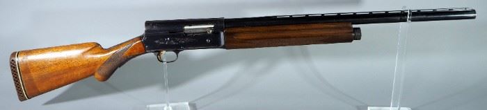 Belgium Browning Light Twelve 12 ga Shotgun SN# 73G37381