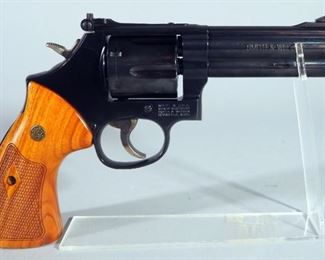 Smith & Wesson 586-8 S&W .357 Magnum 6-Shot Revolver SN# CYC9183, With Paperwork, In Hard Case