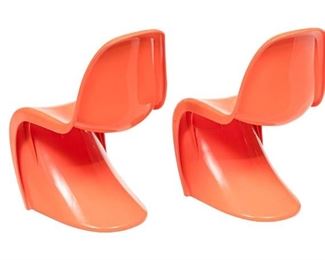 Pair of Mid-Century Modern chairs, orange bent acrylic, freestanding.
33"h x 19"w x 20"d/ each