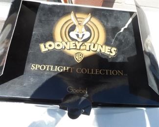 Looney tunes collectible goebel  figurine "Ali Baba Bunny"