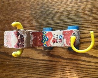 Vintage Fisher-Price "Bossy Bell" toy 2/2