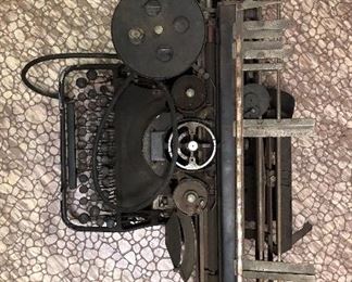 Vari-Typer Typewriter 1/2