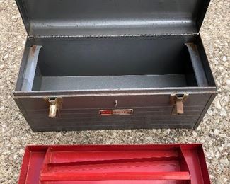 Metal Craftsman Tool Box 2/2