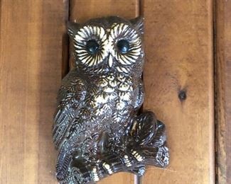 Lots of Owl Wall Decor! 5/8