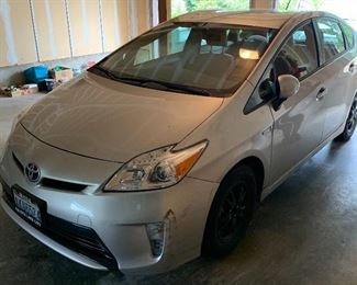 2013 Prius Hatchback Miles 84,686 ( located in Kenmore)&nbsp;