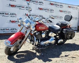50: 	
2004 Harley Davidson Heritage soft tail classic
2004 Harley Davidson Heritage soft tail classic with 22,780 miles with lots of chrome. Engine number 04161335. Screaming Eagle 2 exhaust.