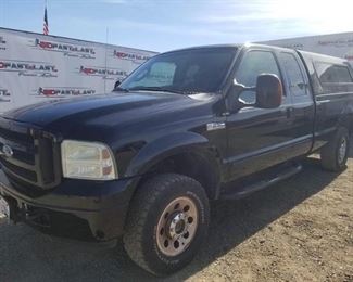 300	

2006 Ford F-250
Year: 2006
Make: Ford
Model: F-250
Vehicle Type: Pickup Truck
Mileage:
Plate:
Body Type: 4 Door Cab; Super Cab
Trim Level: XL; XLT; Lariat
Drive Line: 4WD
Engine Type: V8, 5.4L; SOHC
Fuel Type: Gasoline
Horsepower: 250-300HP
Transmission:
VIN #: 1FTSX21506EB60319
