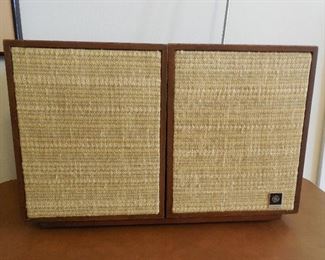 Vintage General Electric Radio