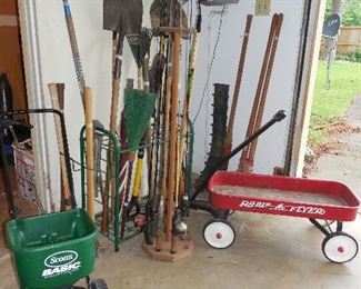 Radio Flyer Red Wagon - Yard Tools
