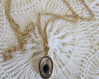 14k gold sapphire  pendant necklace.
