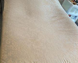 #4	Nikken queen size memory foam mattress topper	 $50.00 
#5	Beauty rest Fellings Classic 2000 soft side water bed mattress set 	 $75.00 
#6	queen headboard only with 3 arch design and 2 post 	 $75.00 
