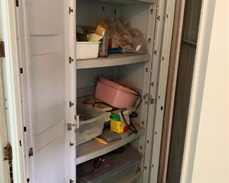 #41	Suncast Storage Bin w/4 shelves & 2 doors 30Wx19Dxx71T	 $75.00 
