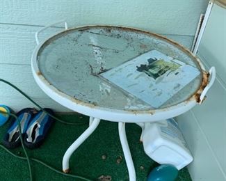 #44	Aluminum Glass Top End Table  20x17 and round as is aluminum glass top $20 ea 
