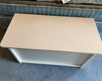 #101	White Laminate Flip-Top Toy Chest  32x16x17	 $20.00 
