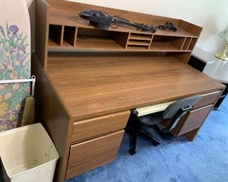 #104	Laminate Desk w/pull-out Center Keyboard w/Small Hutch   59Wx30Dx44T w/4 drawers & pull-out keyboard - You move	 $20.00 
