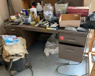 #122	Metal Desk w/6 drawers 60Wx31Dx29 (2)   $75 each
YOU MOVE 